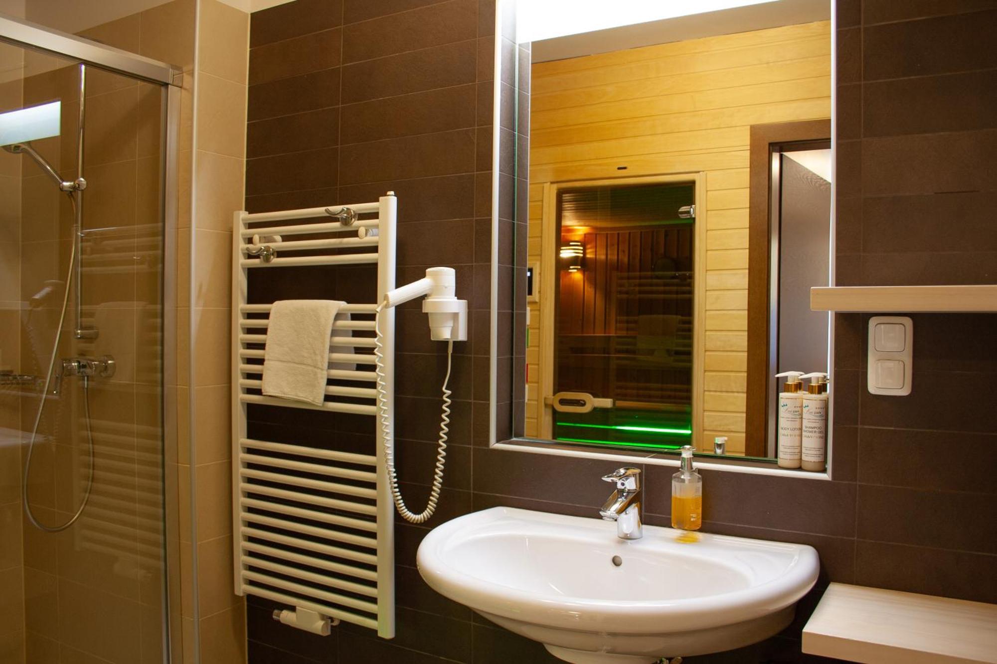 Sissi Park Aparthotel Lachtal Ngoại thất bức ảnh